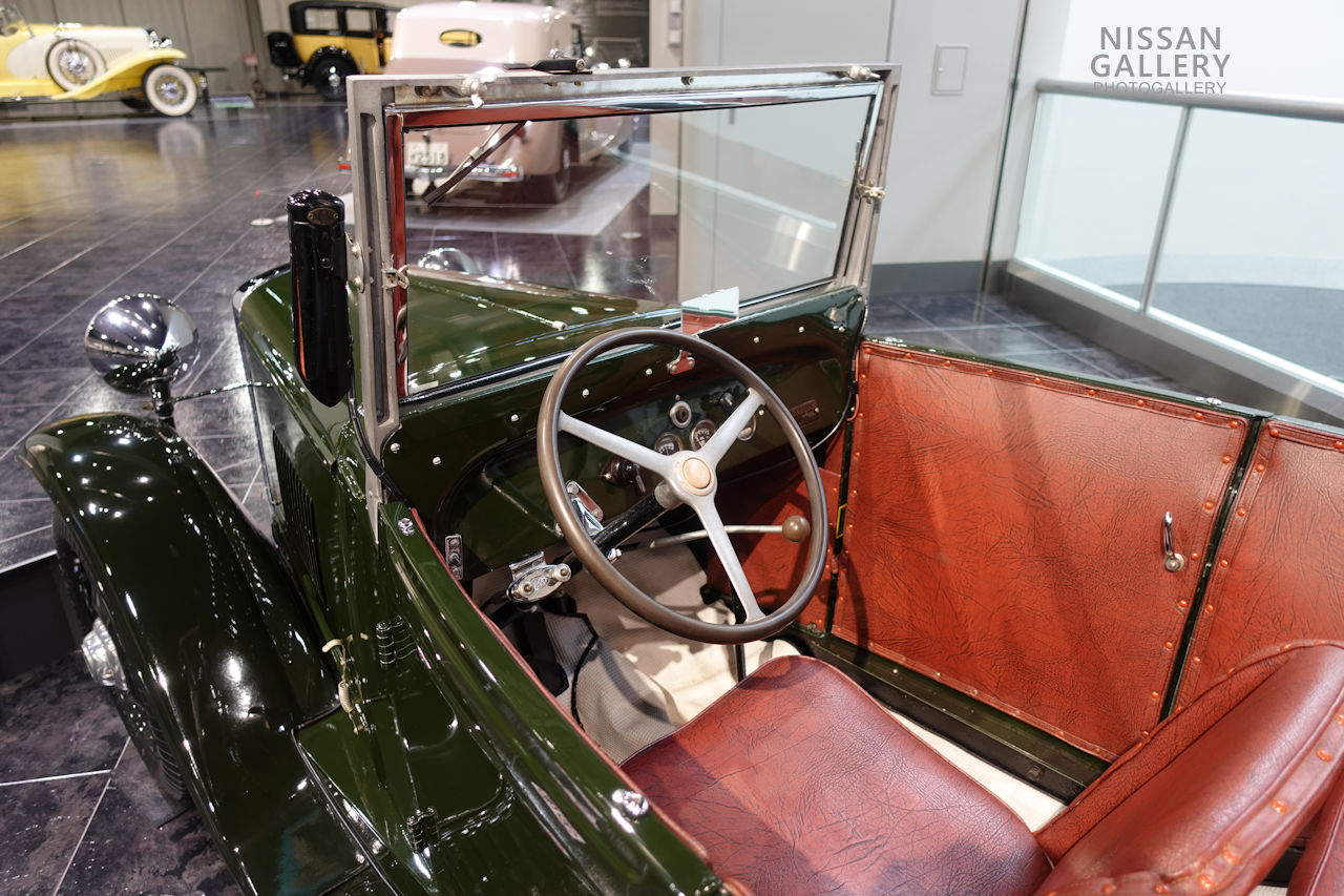 トヨタ博物館 ダットサン11型フェートンの運転席