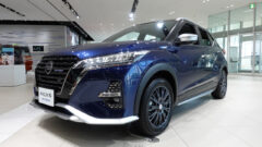 日産 キックス AUTECH ボディカラー：ダークブルー(PM)/ピュアブラック(PM)2トーン【AUTECH専用色】