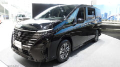 日産セレナ(C28型)ハイウェイスターV ボディカラー：ダイヤモンドブラック〈＃G41〉