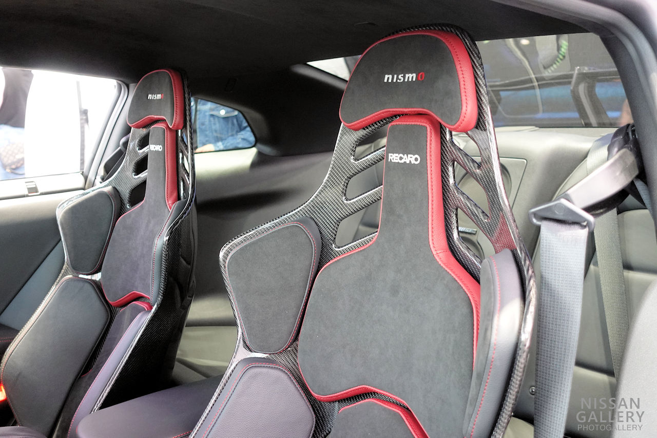 日産GT-R NISMO Special edition 2024年モデルのrecaro製カーボンバックバケットシート